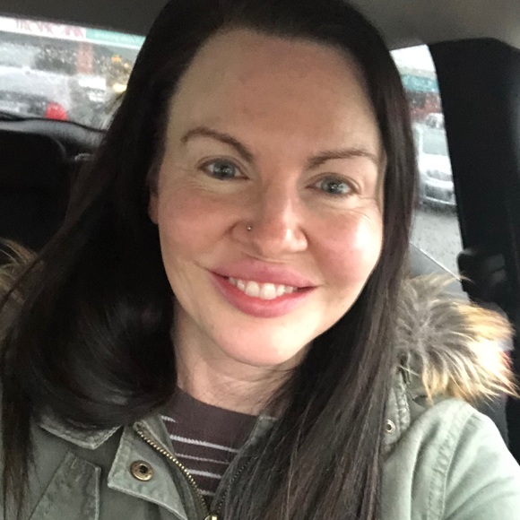 Meet your Posher, Michelle - Picture 1 of 1